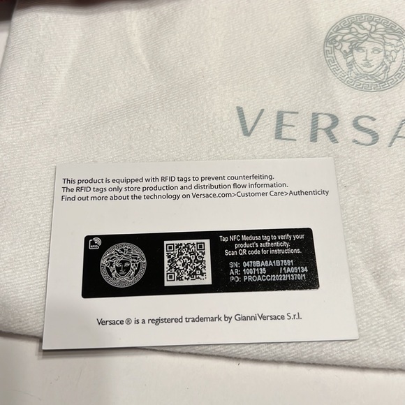 Versace Leather Zip Around Wallet - Picture 9 of 10